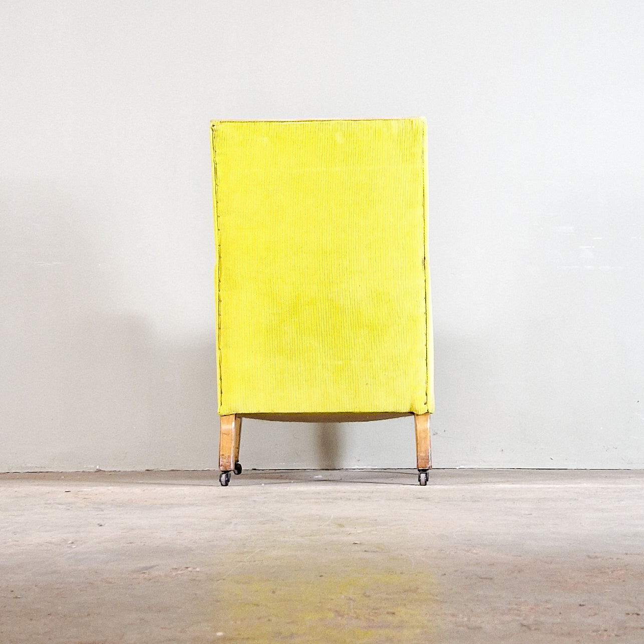 C019a Winged Library Chair