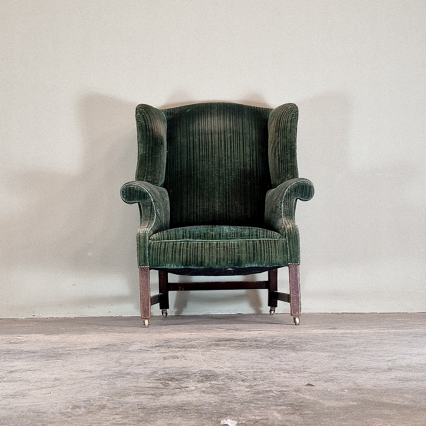 C010a 18th Century Mahogany Wing Chair