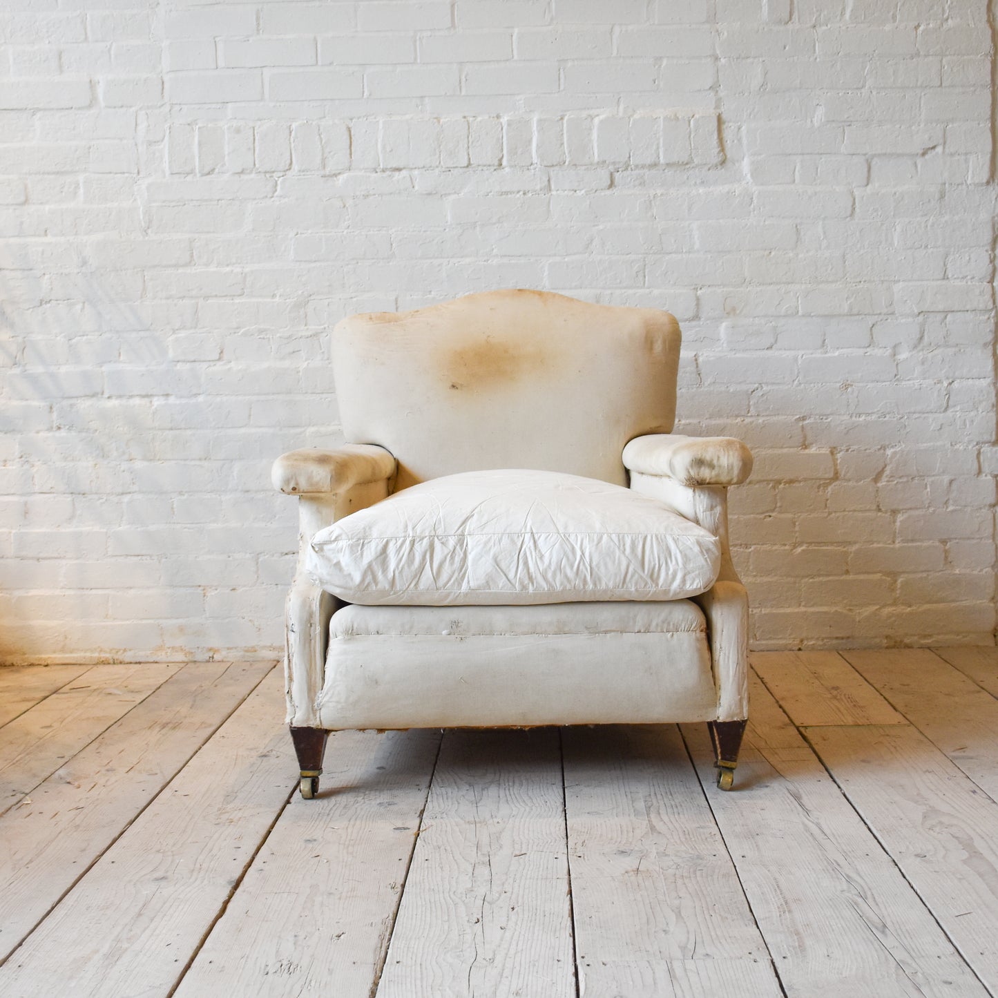 C1037 English Armchair
