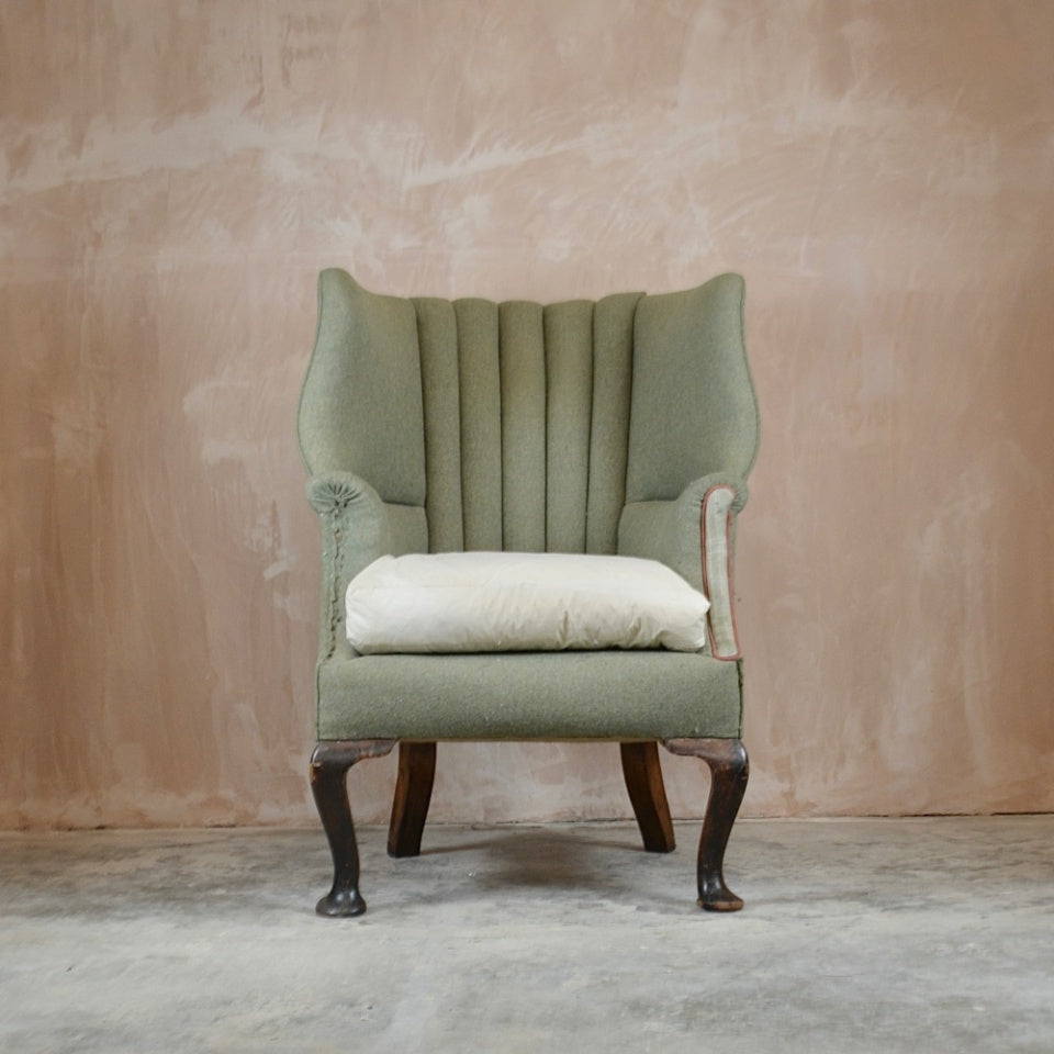 Late 19th Century English Barrel Back