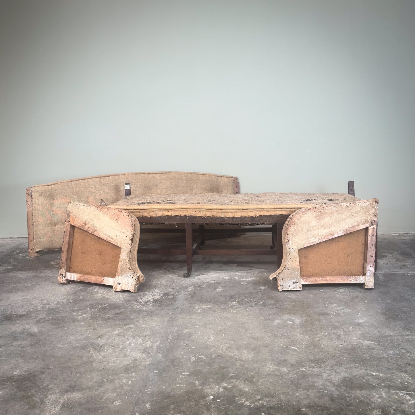 C1193 Georgian Campaign Sofa