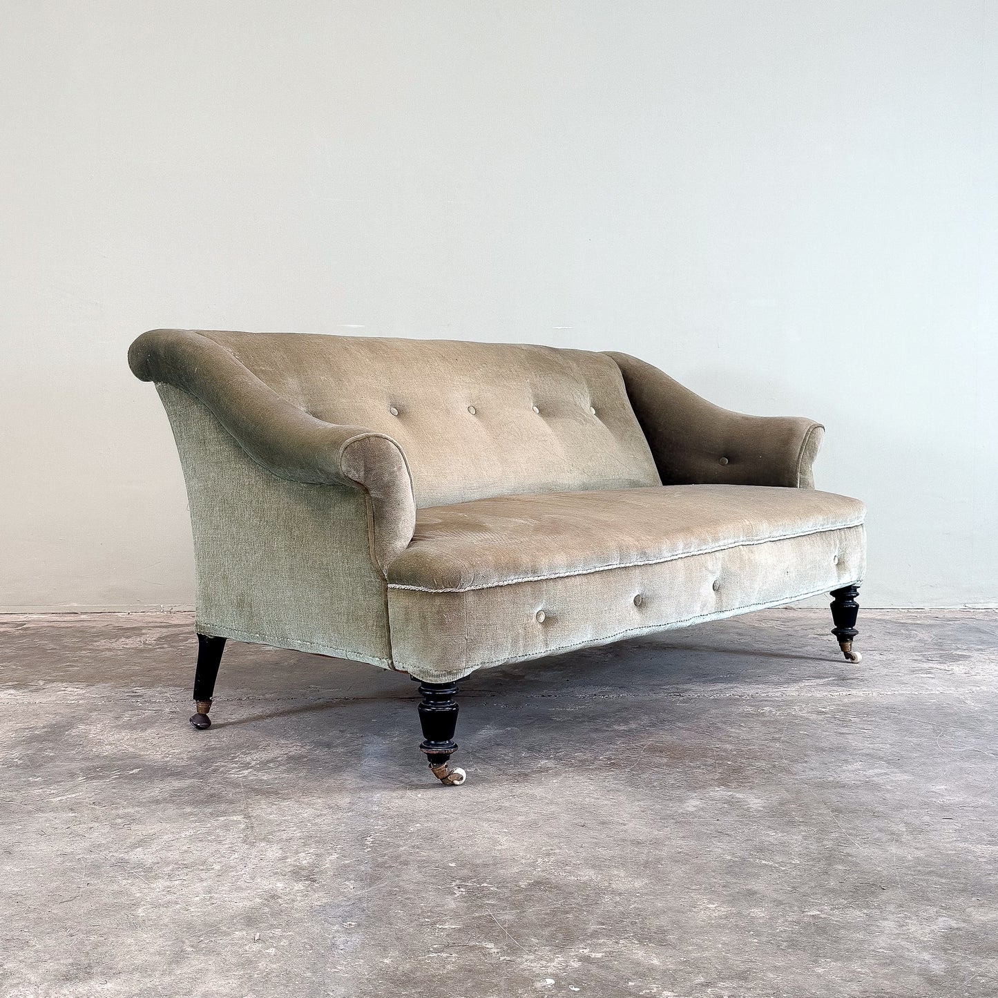 C009a Petite French Sofa