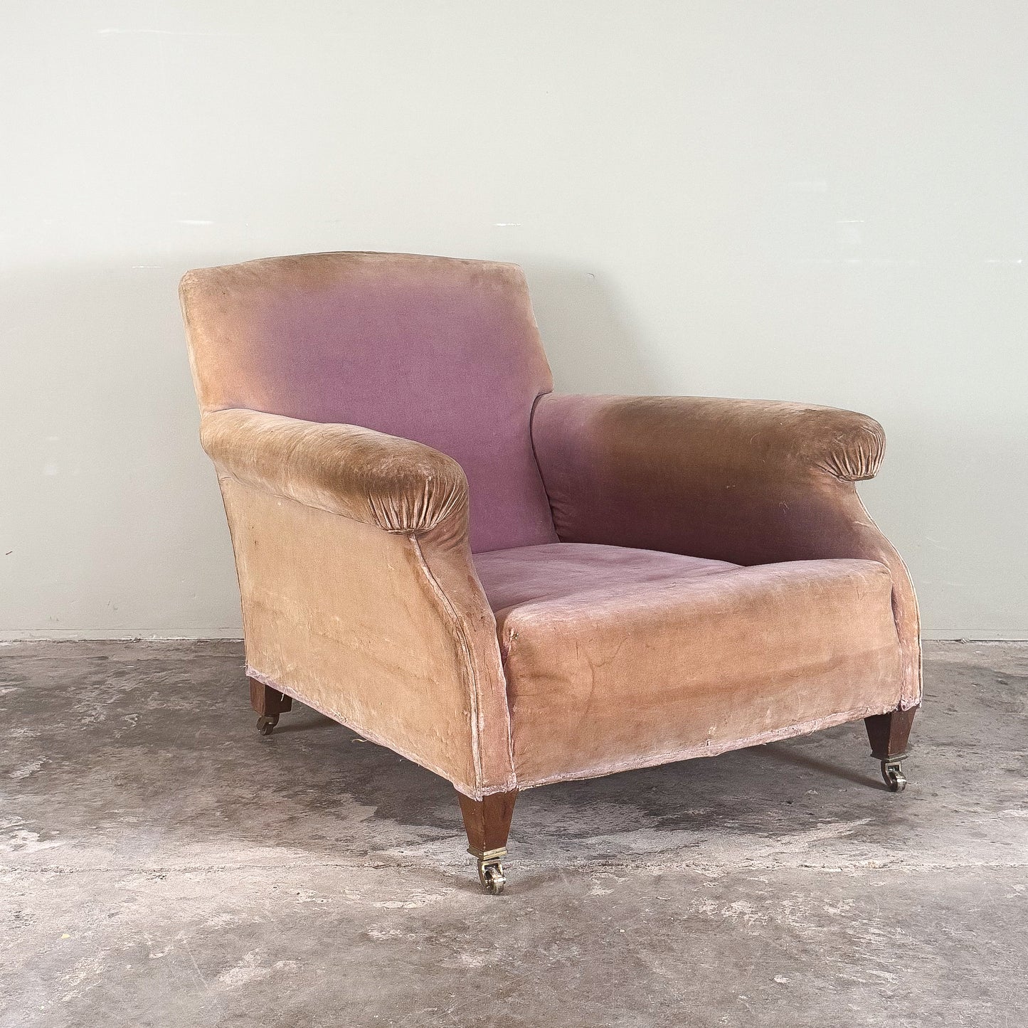 C002s Deep Seated Flat Arm Armchair