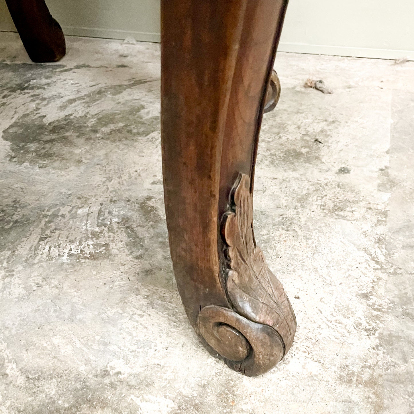 1121 Centre Table / Console Table