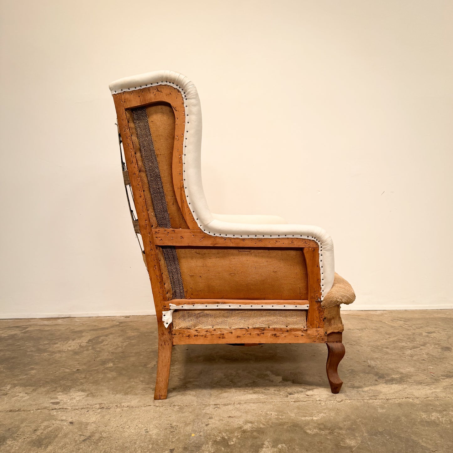 M083 1920s Wing Chair