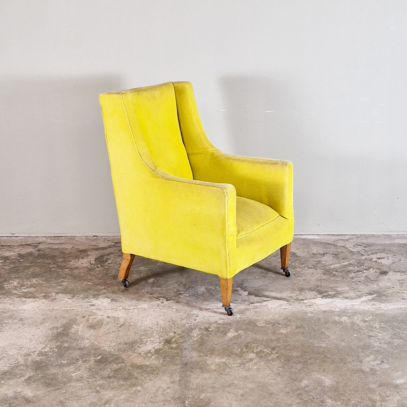 C019a Winged Library Chair