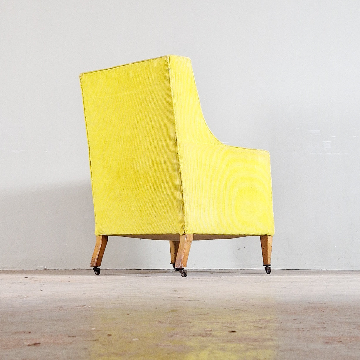 C019a Winged Library Chair