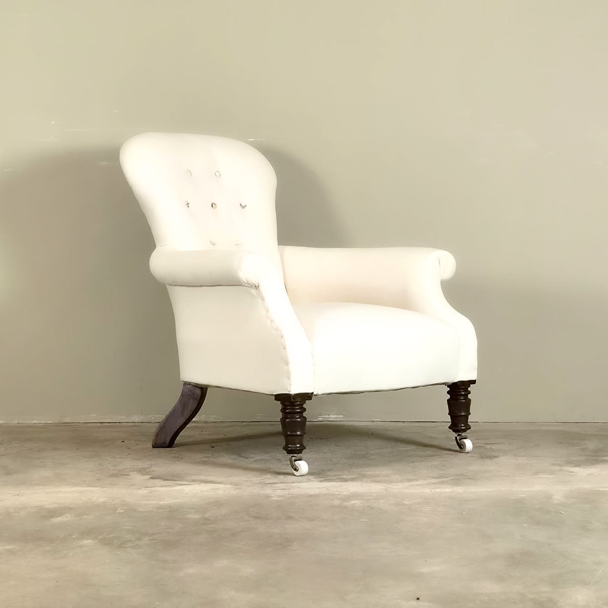 L0012 French Bedroom Chair