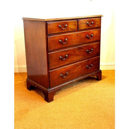 George III mahogany chest of drawers