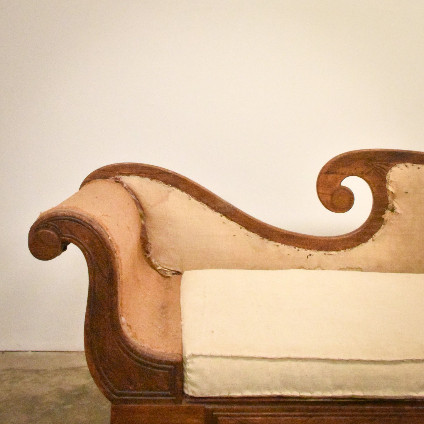 C1086 Regency Chaise Longue