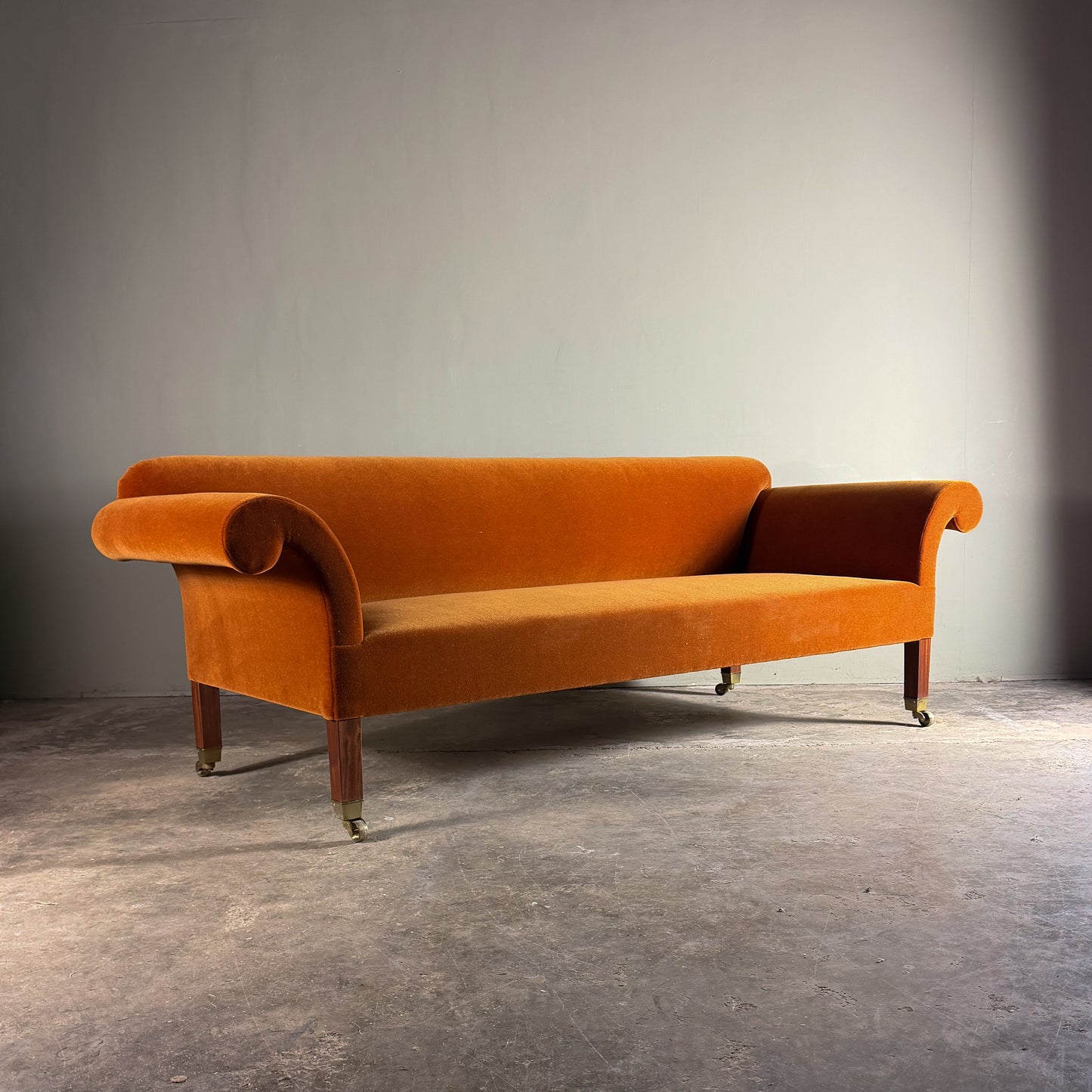BS06 Bespoke Sofa No 6