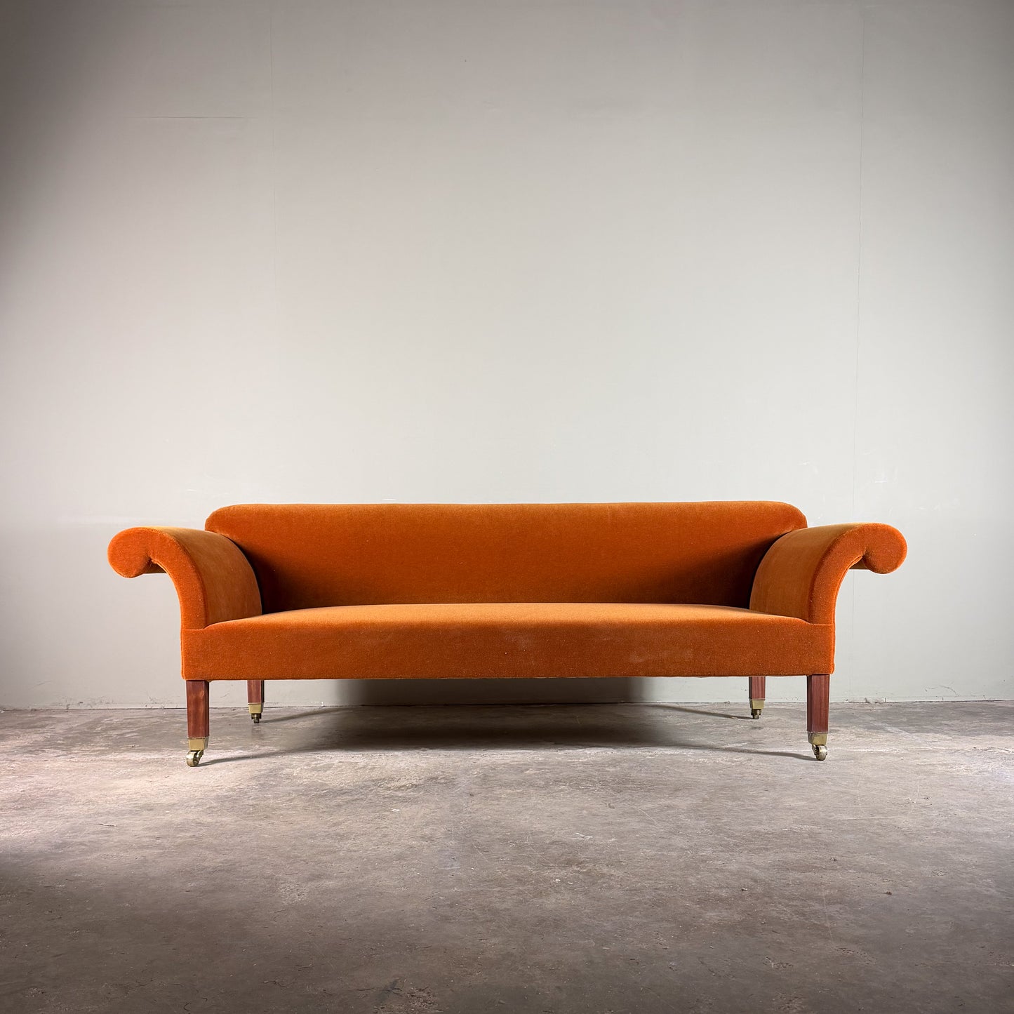 BS06 Bespoke Sofa No 6