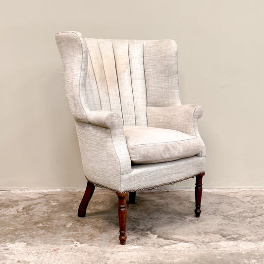 C3146 Mahogany Barrel Back Chair