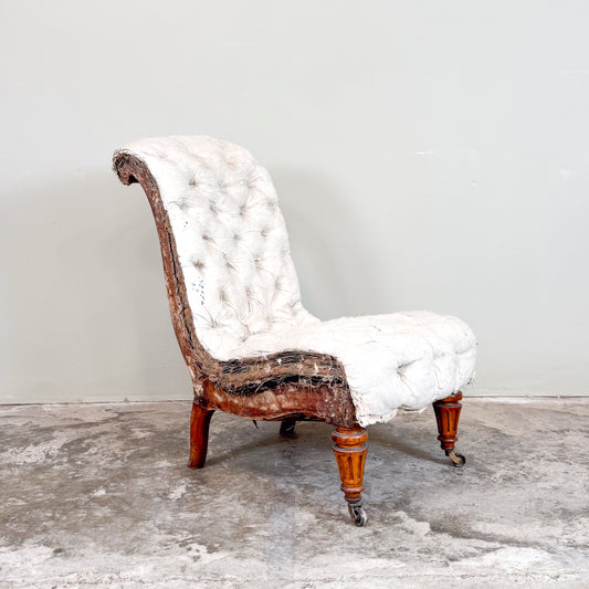 C003a Slipper Chair