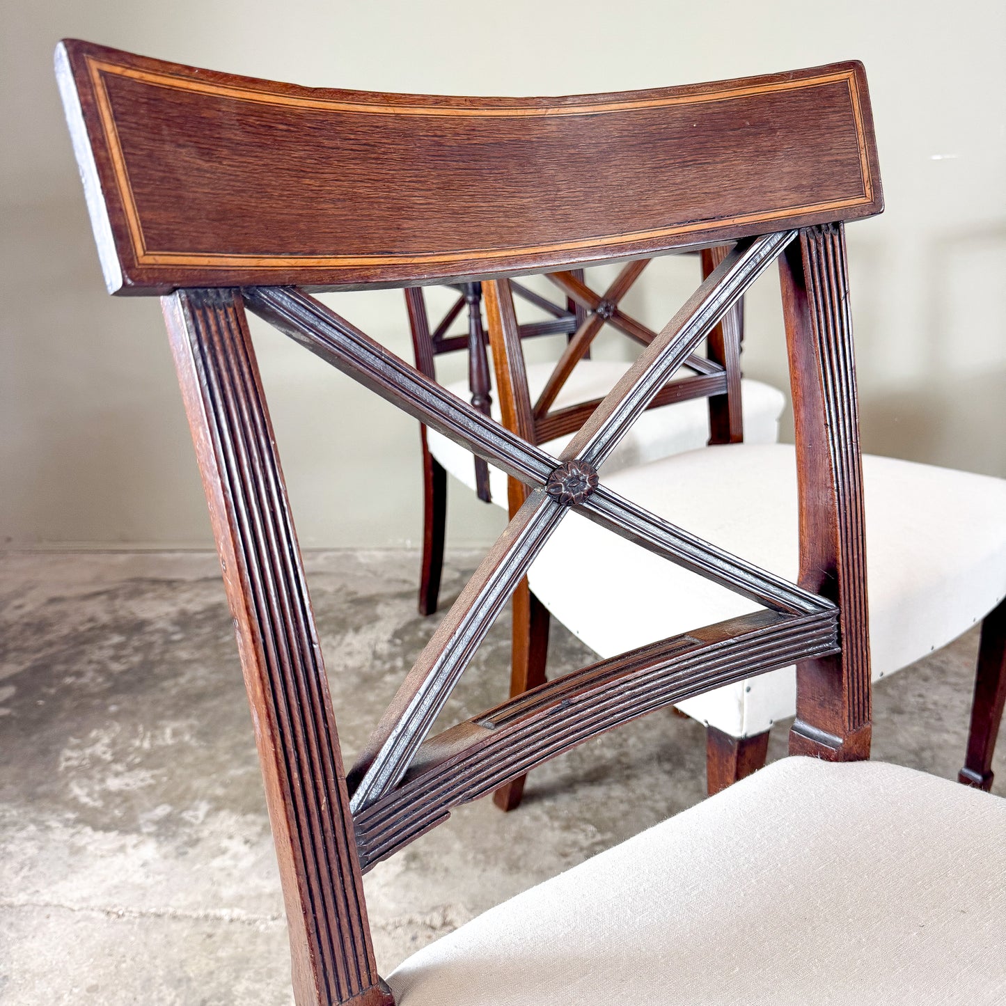 M085  Set of Six Sheraton Design Dining Chairs