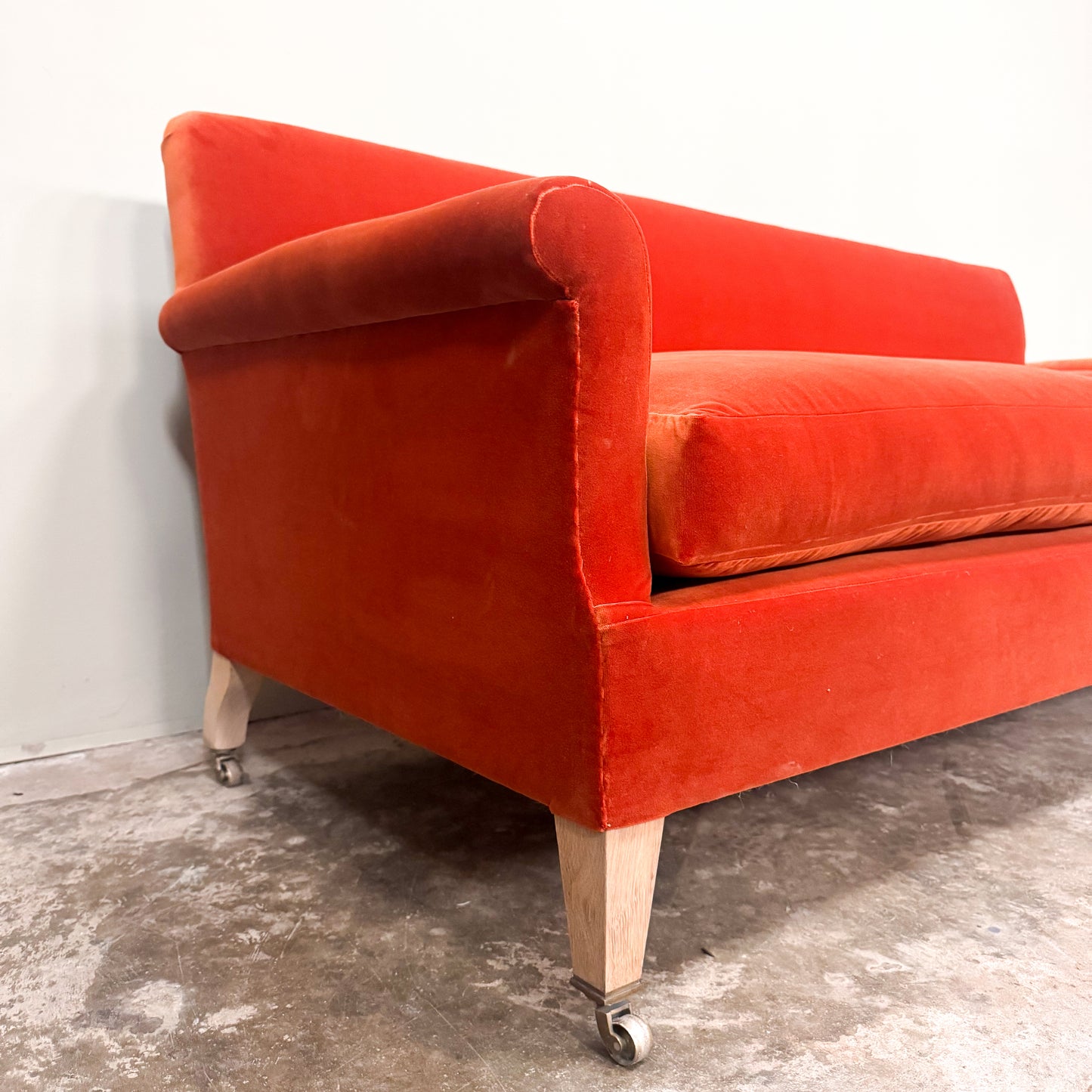 BS07 Bespoke Sofa No 7
