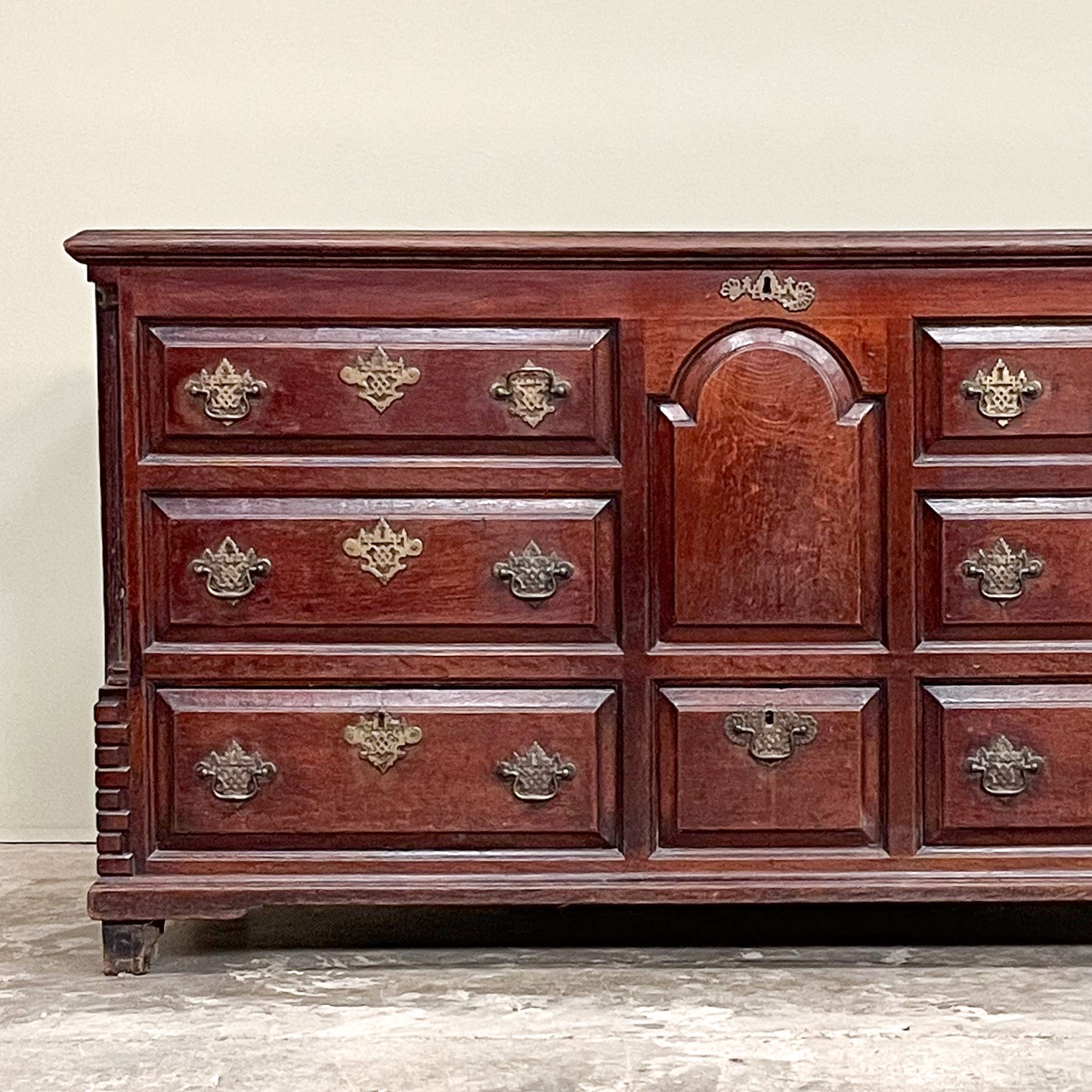 C3004 18th Century Oak Mule Chest