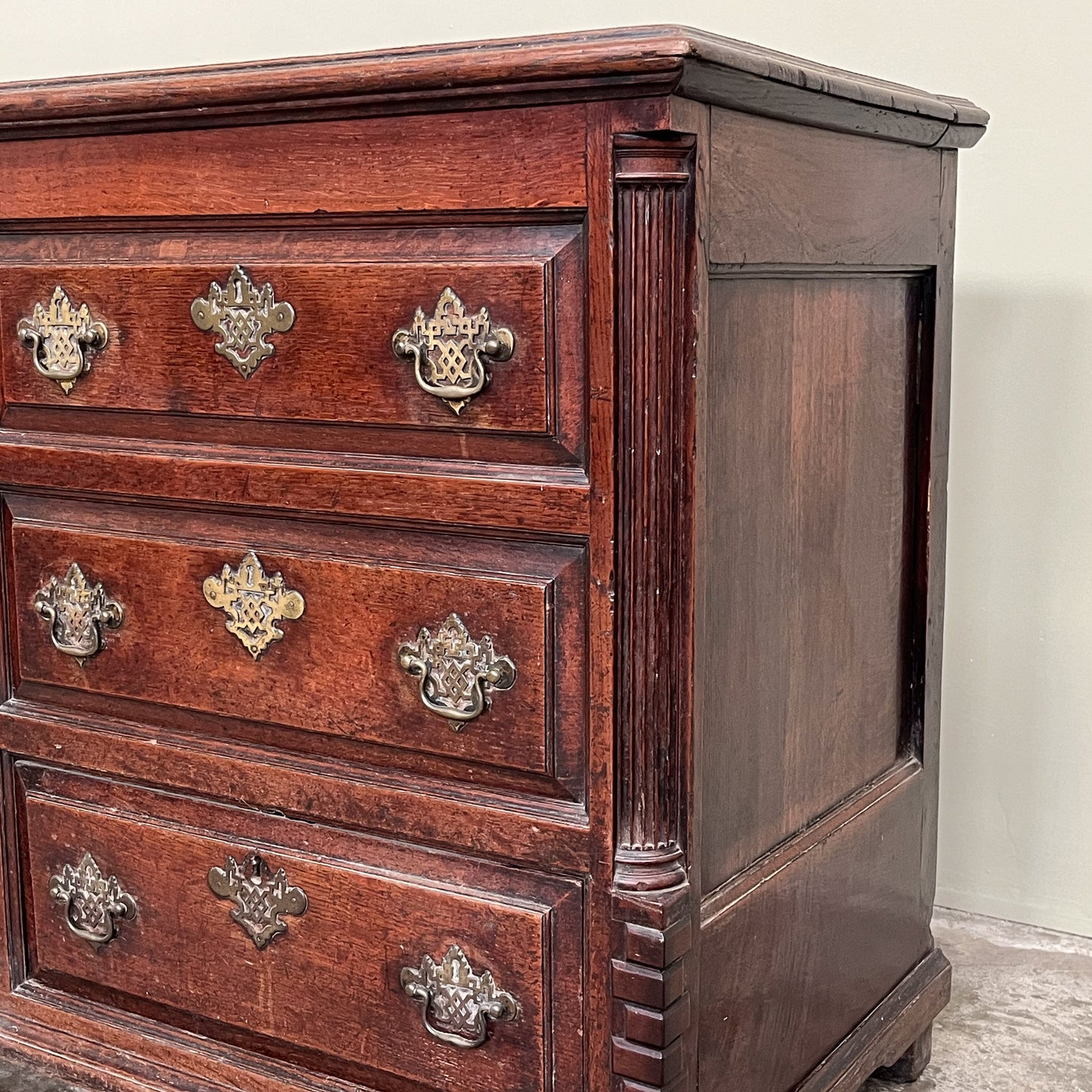 C3004 18th Century Oak Mule Chest