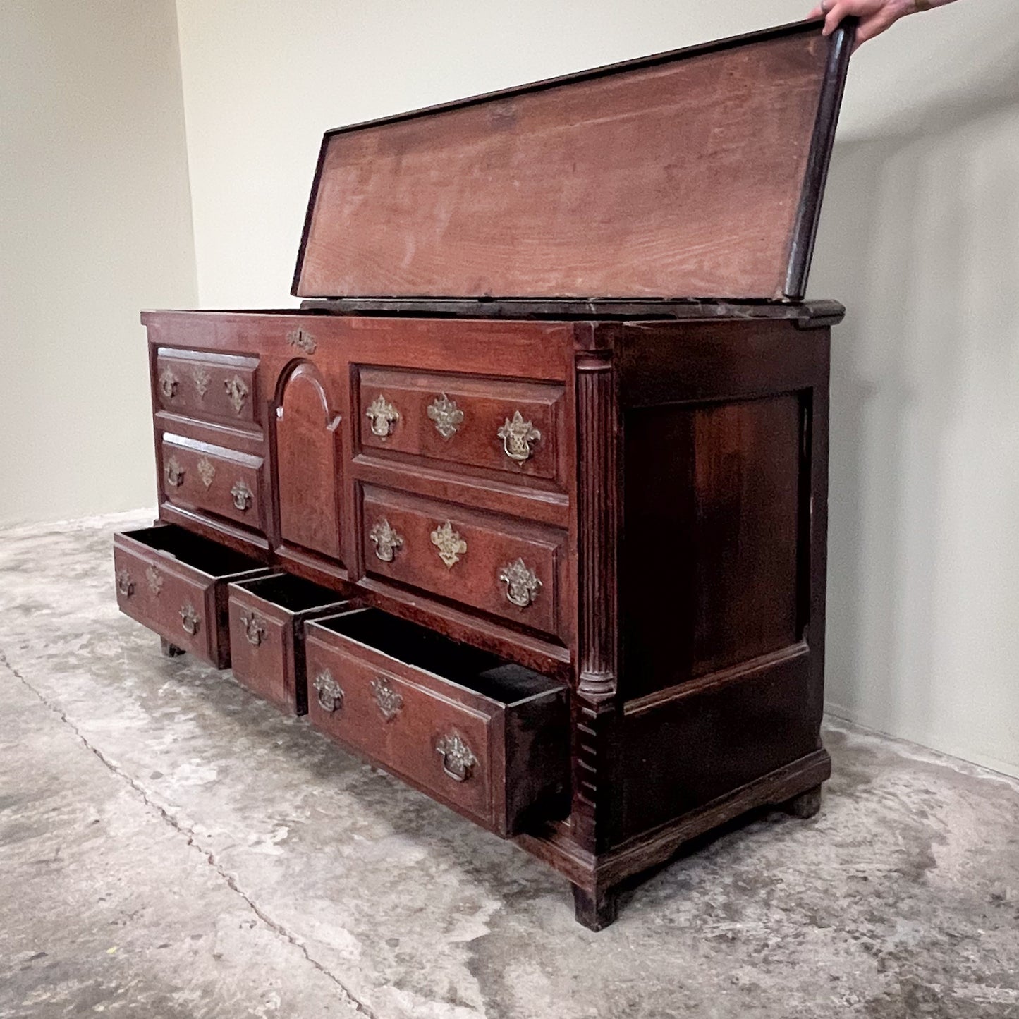 C3004 18th Century Oak Mule Chest