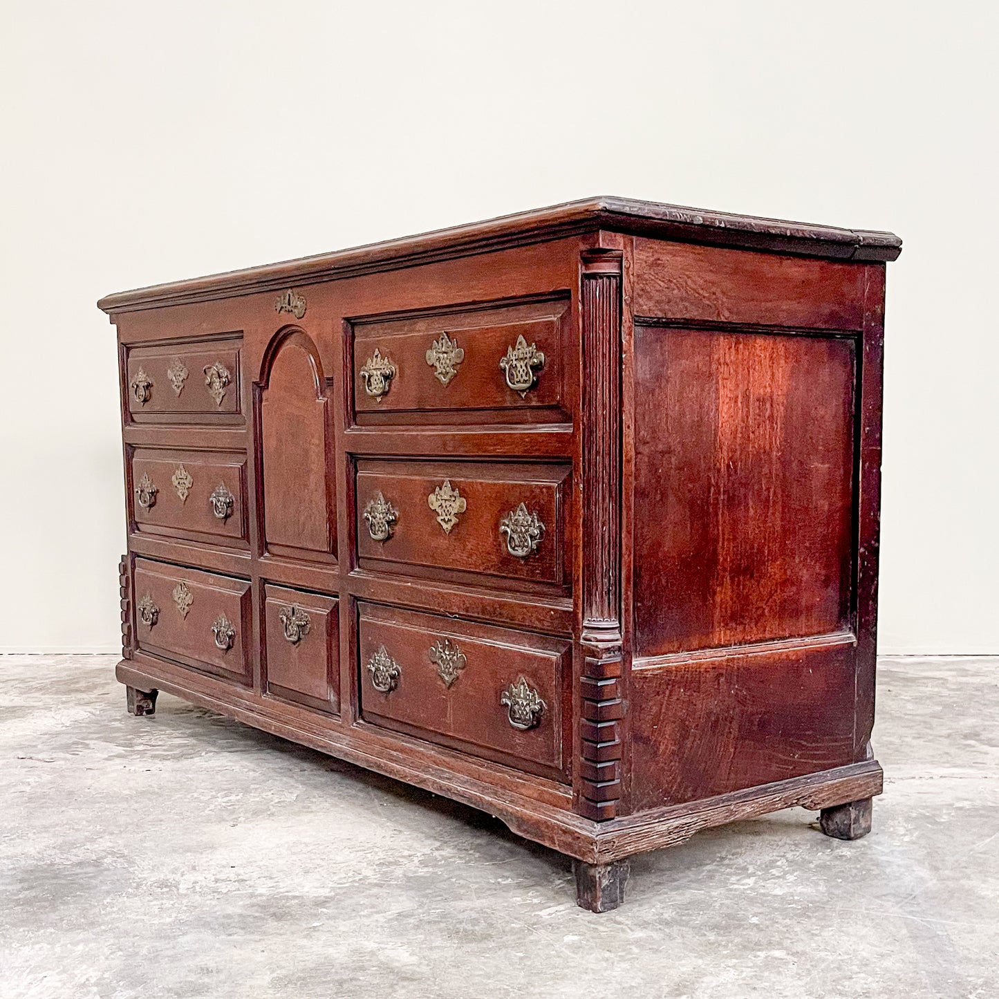 C3004 18th Century Oak Mule Chest