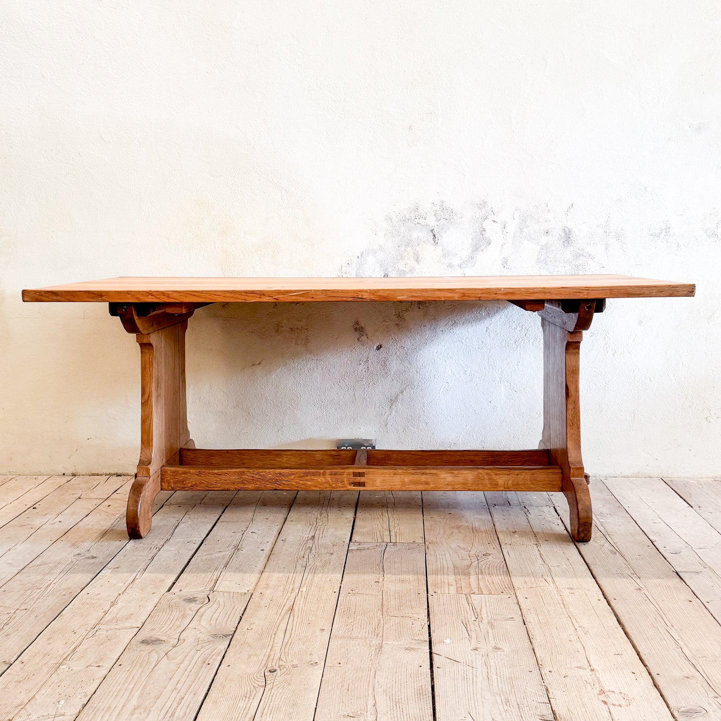 1328 Oak Library Table
