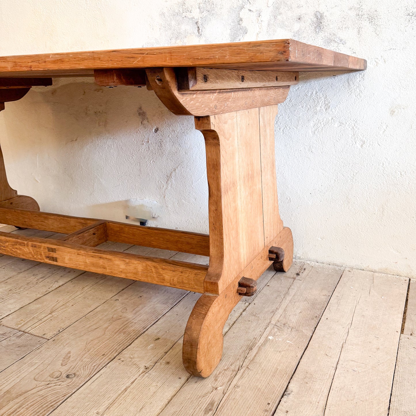 1328 Oak Library Table