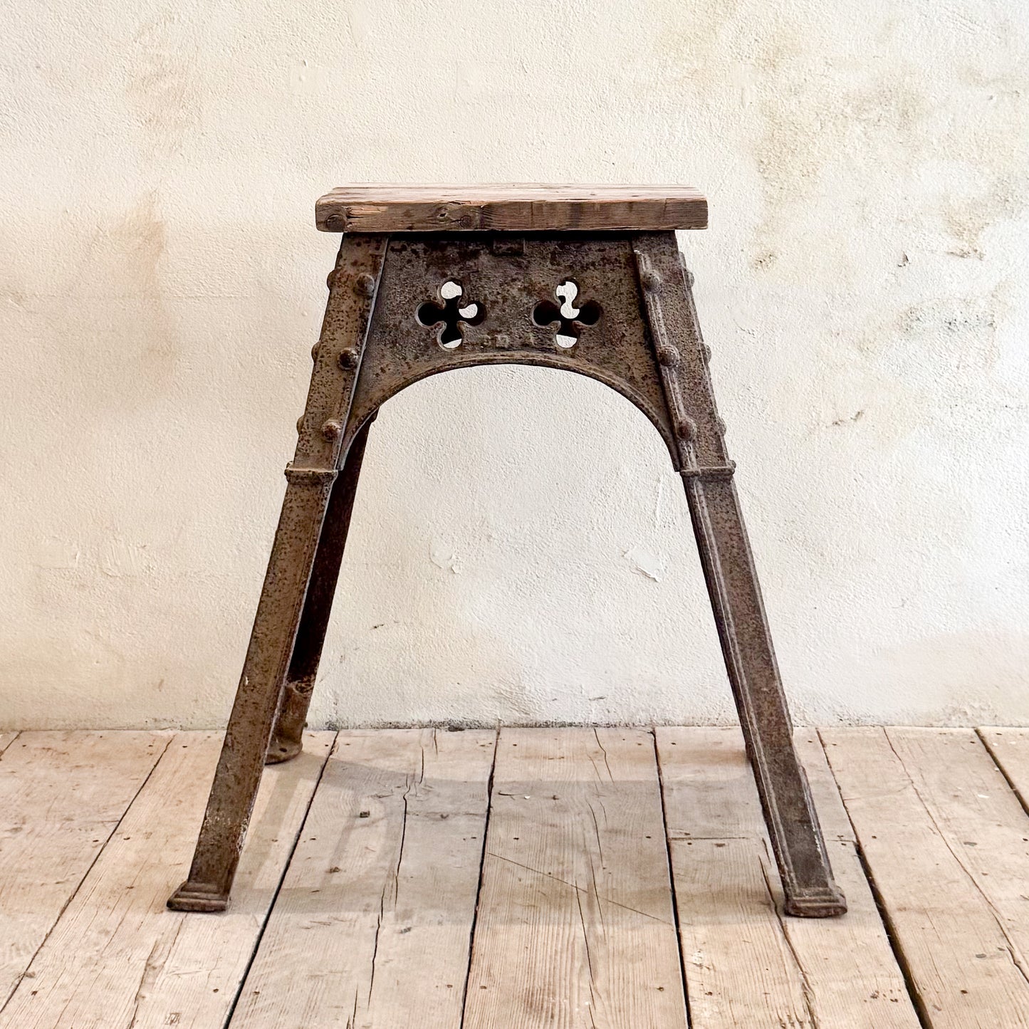 1326 Victorian Industrial Stand