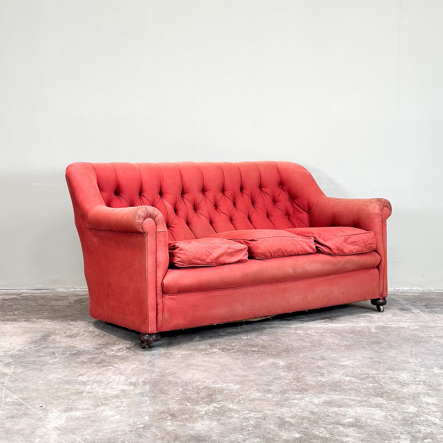 C1231 1930s Button Back Sofa