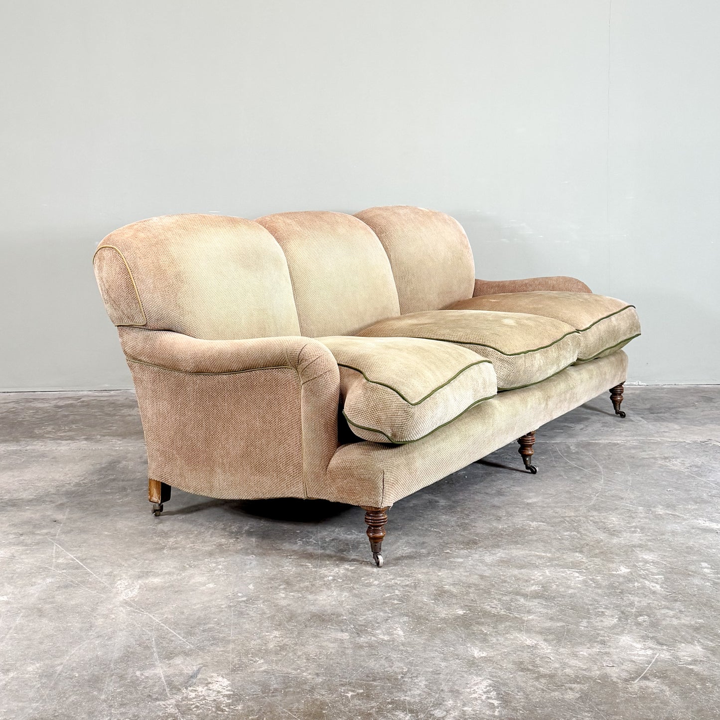 C1317 Large Three Seater Beaumont and Fletcher Sofa