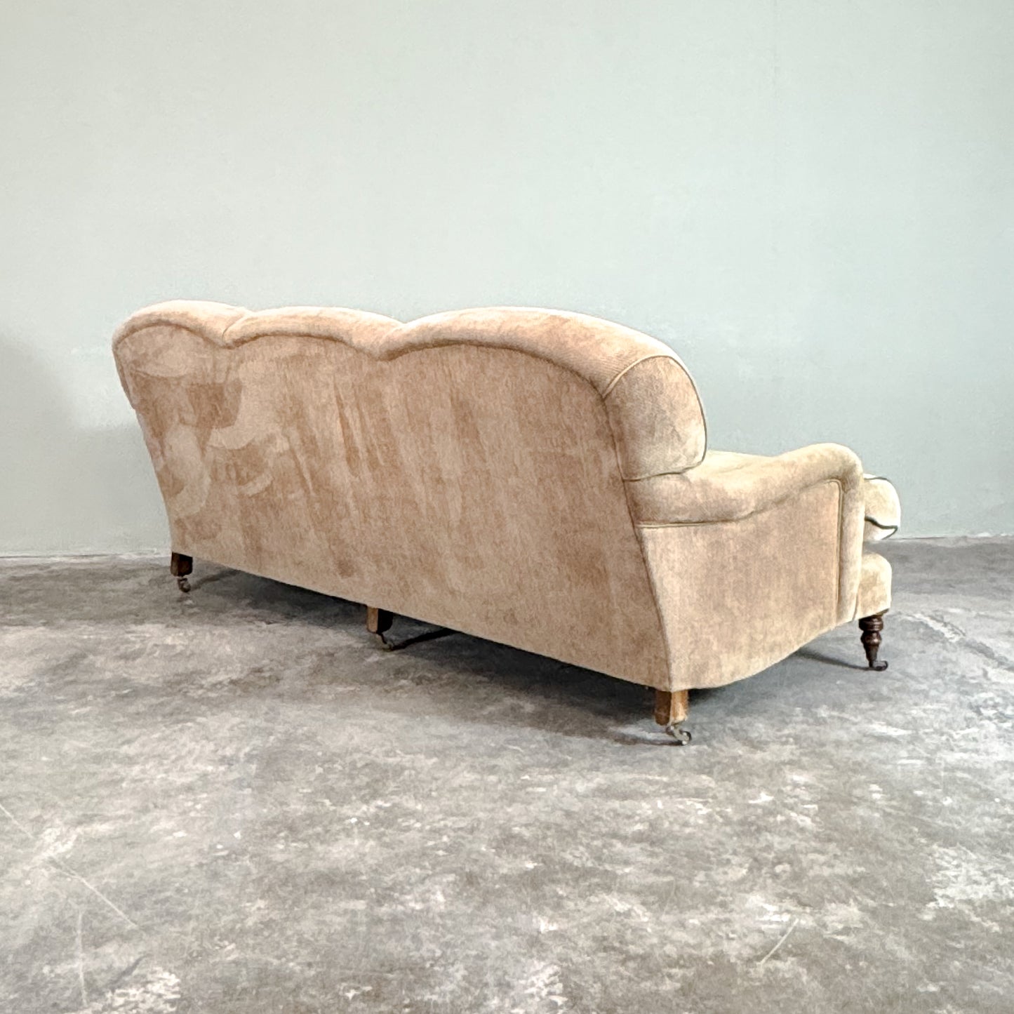 C1317 Large Three Seater Beaumont and Fletcher Sofa