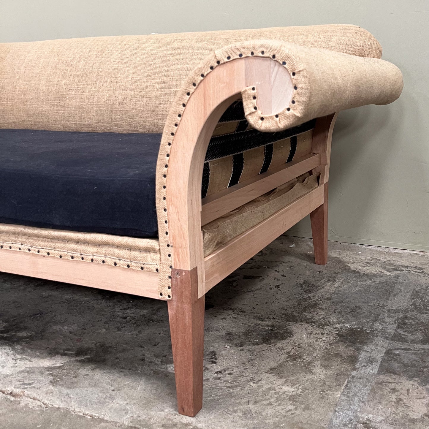 BS06 Bespoke Sofa No 6