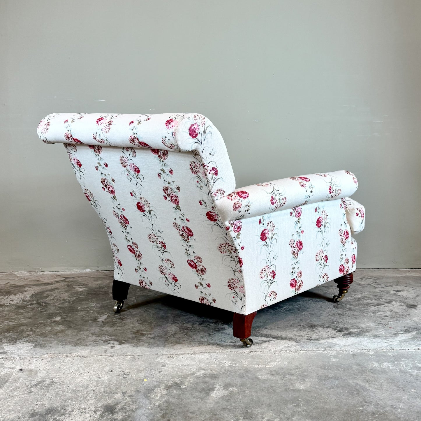 BC21 Bespoke Deep Seated Armchair