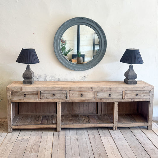 3147 Grand Scale Console / Sideboard