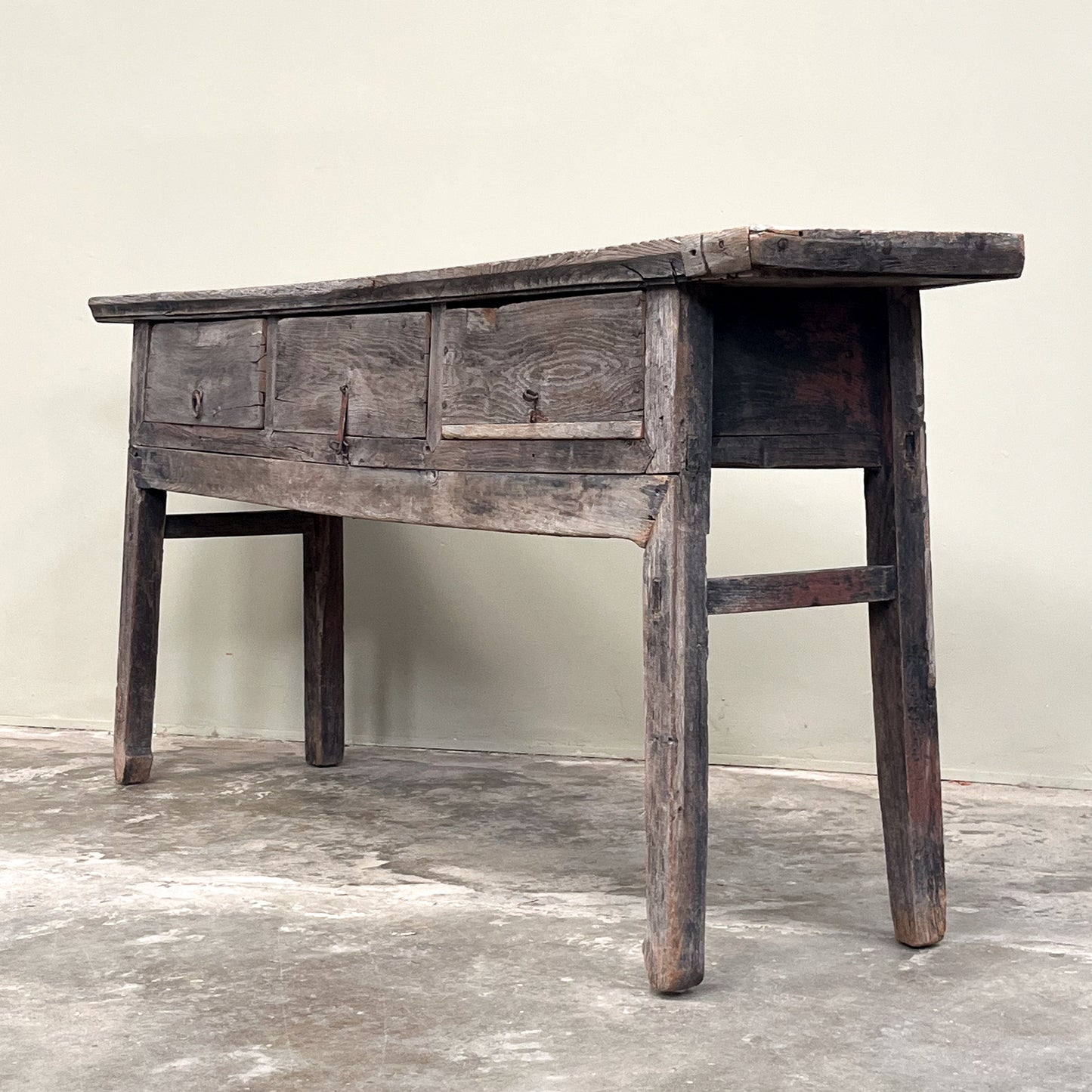 1255 Rustic Elm Console Table