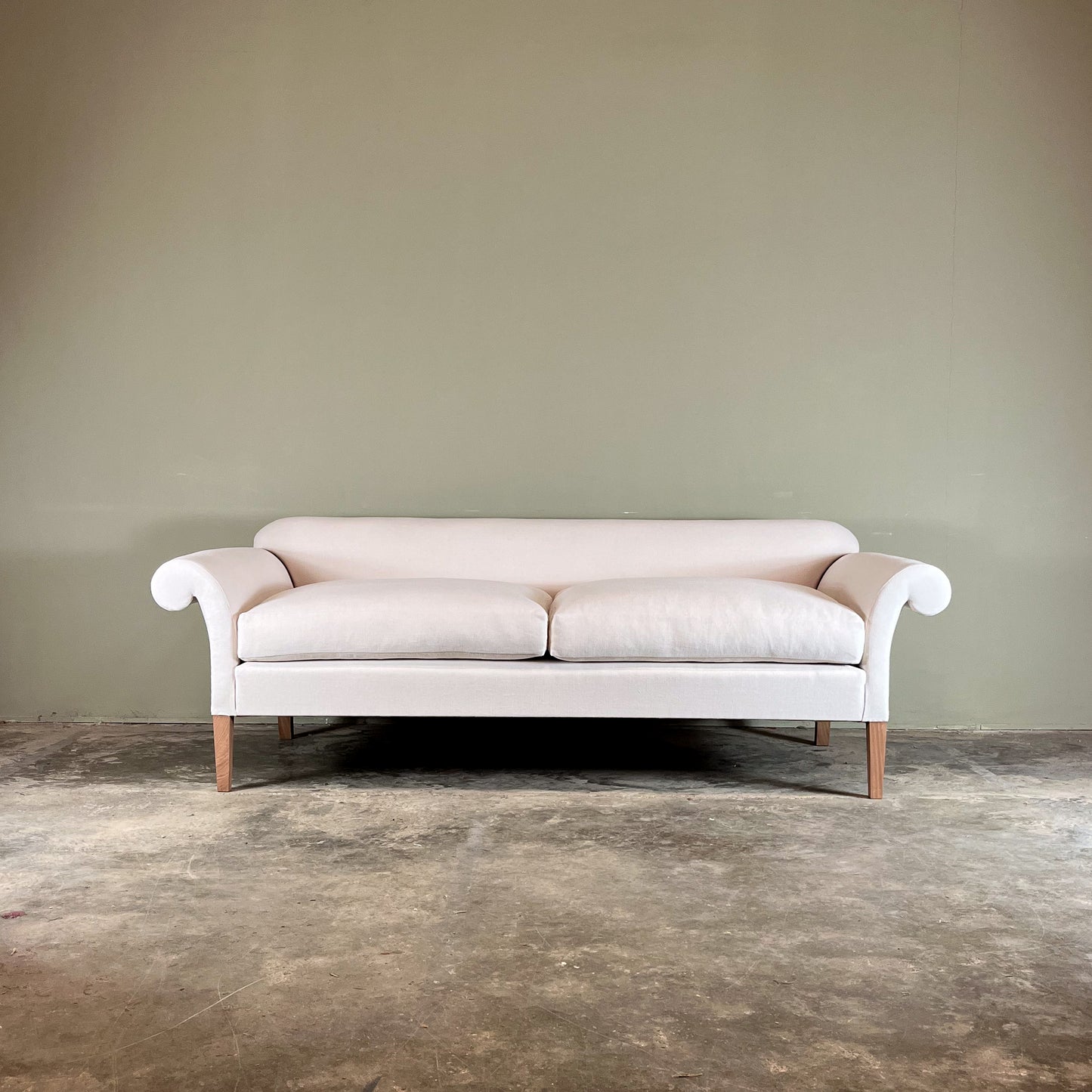 BS06 Bespoke Sofa No 6
