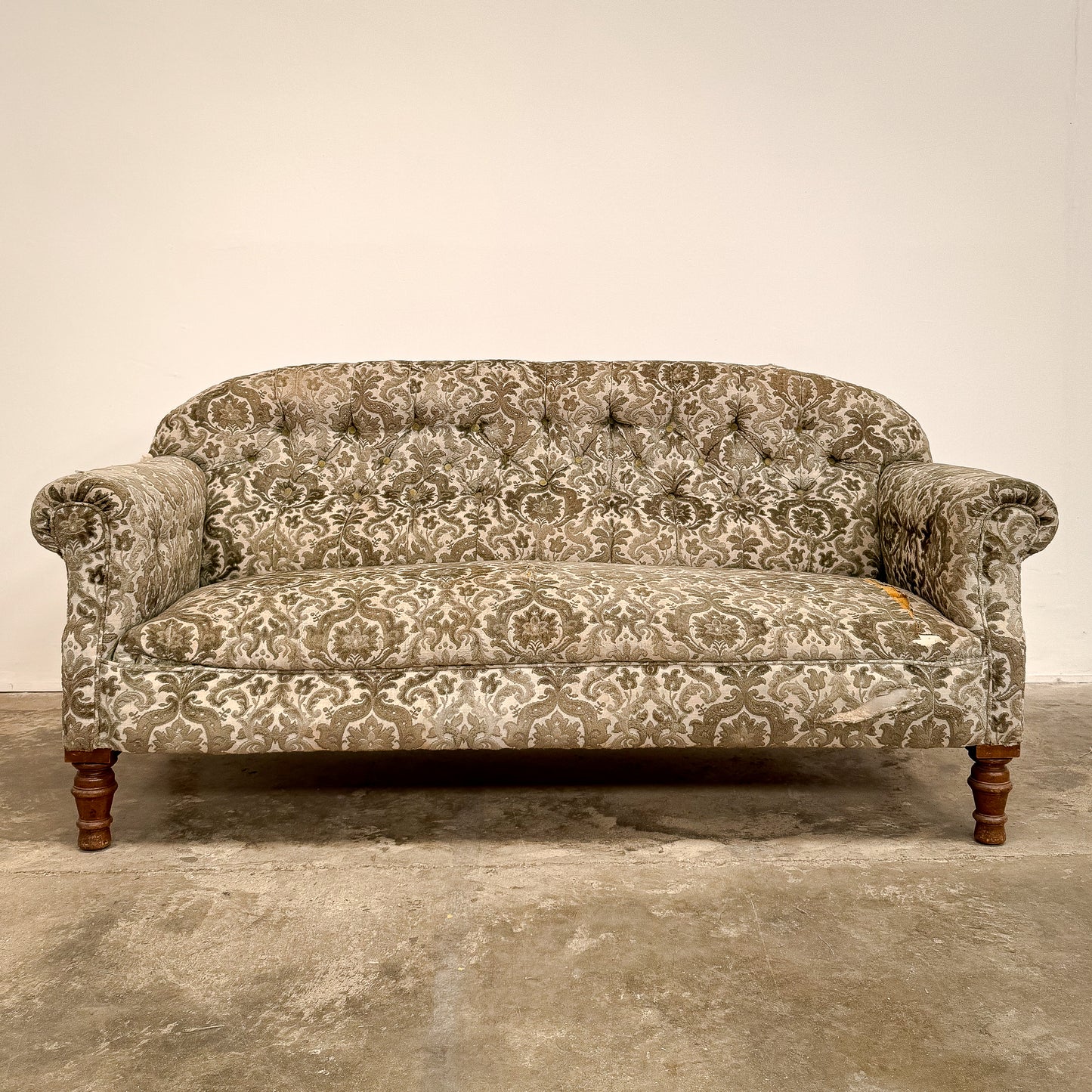 C0400 19th Century English Sofa